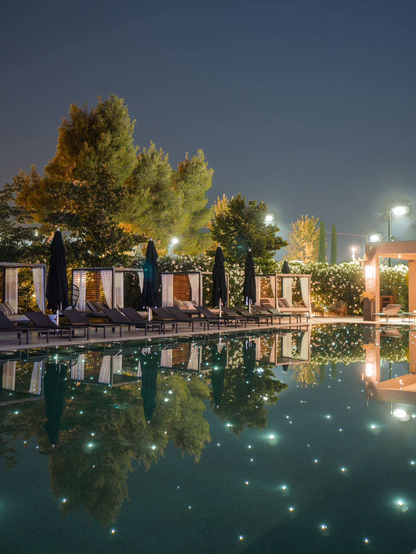 25 meters swimming pool nature night | TATOÏ Club