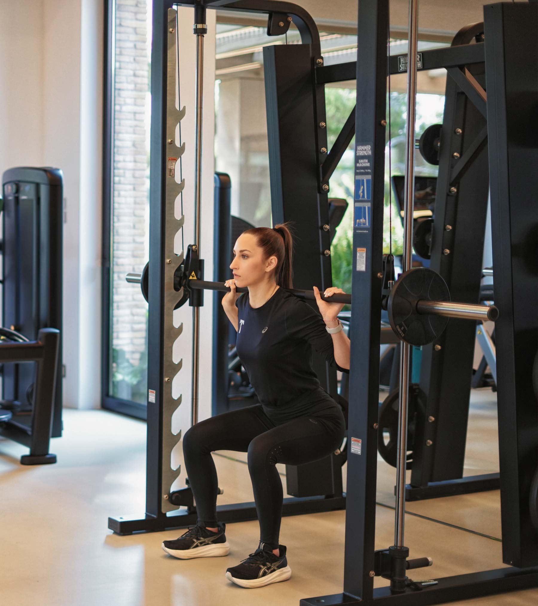 gym indoor woman exercising | TATOÏ Club