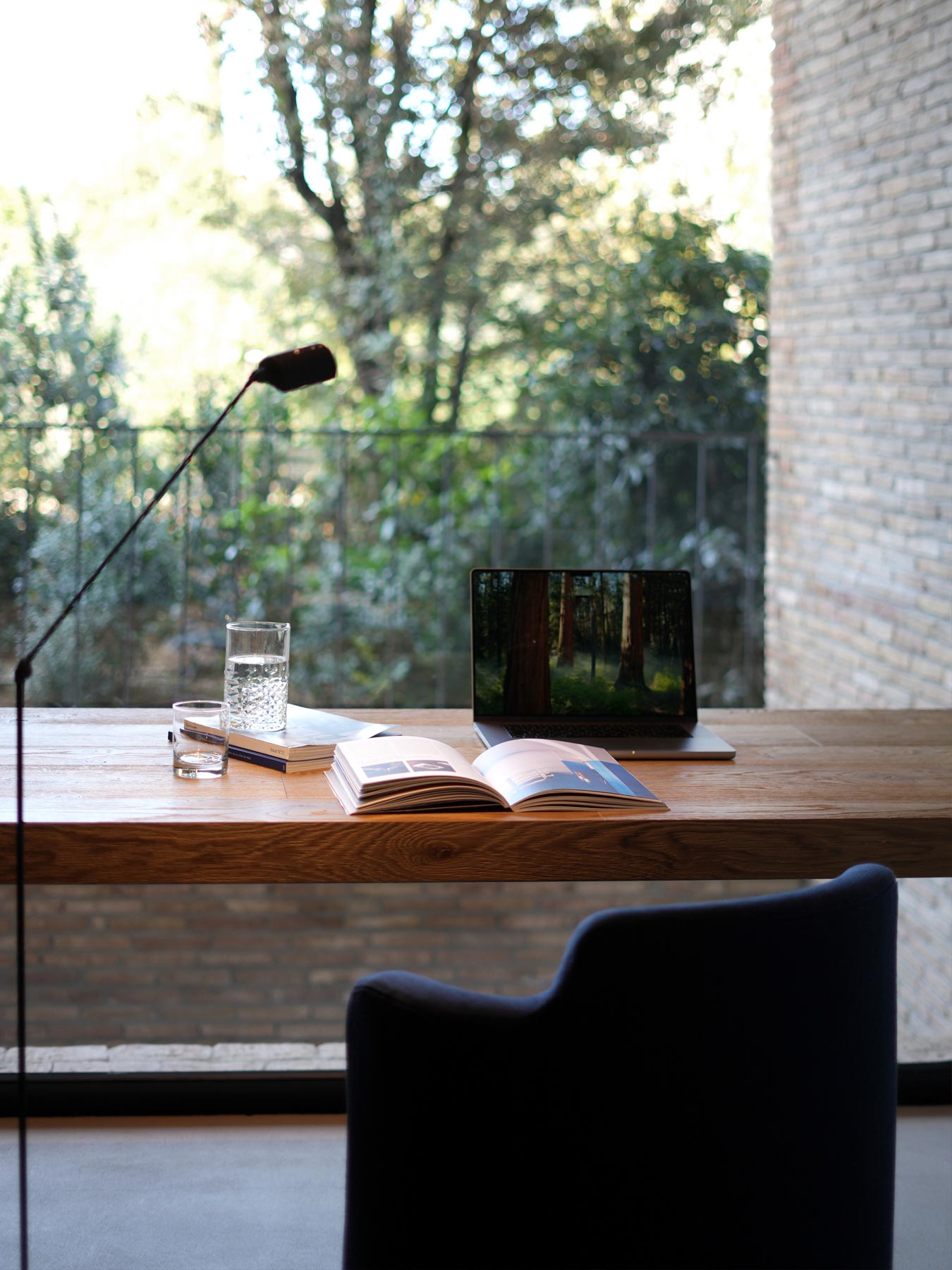 table working space nature | TATOÏ Club