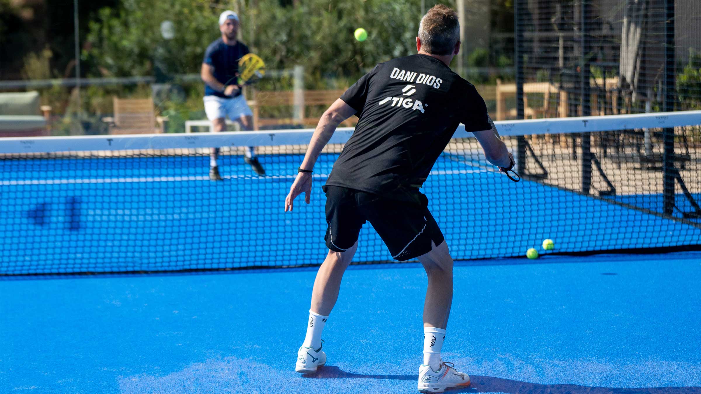 padelcourt nature mountain padel players | TATOÏ Club