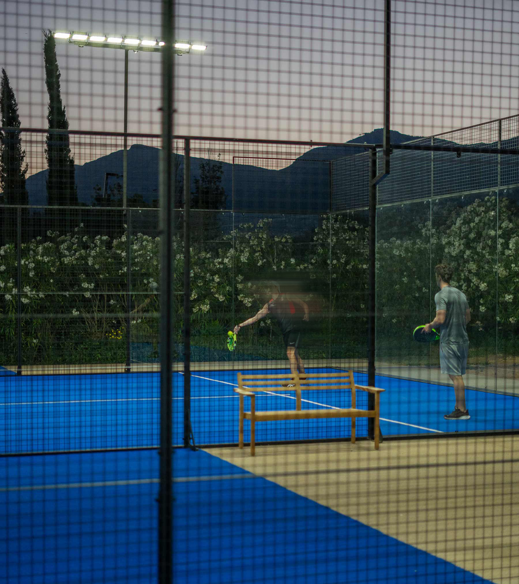 padel court nature mountain padel players | TATOÏ Club