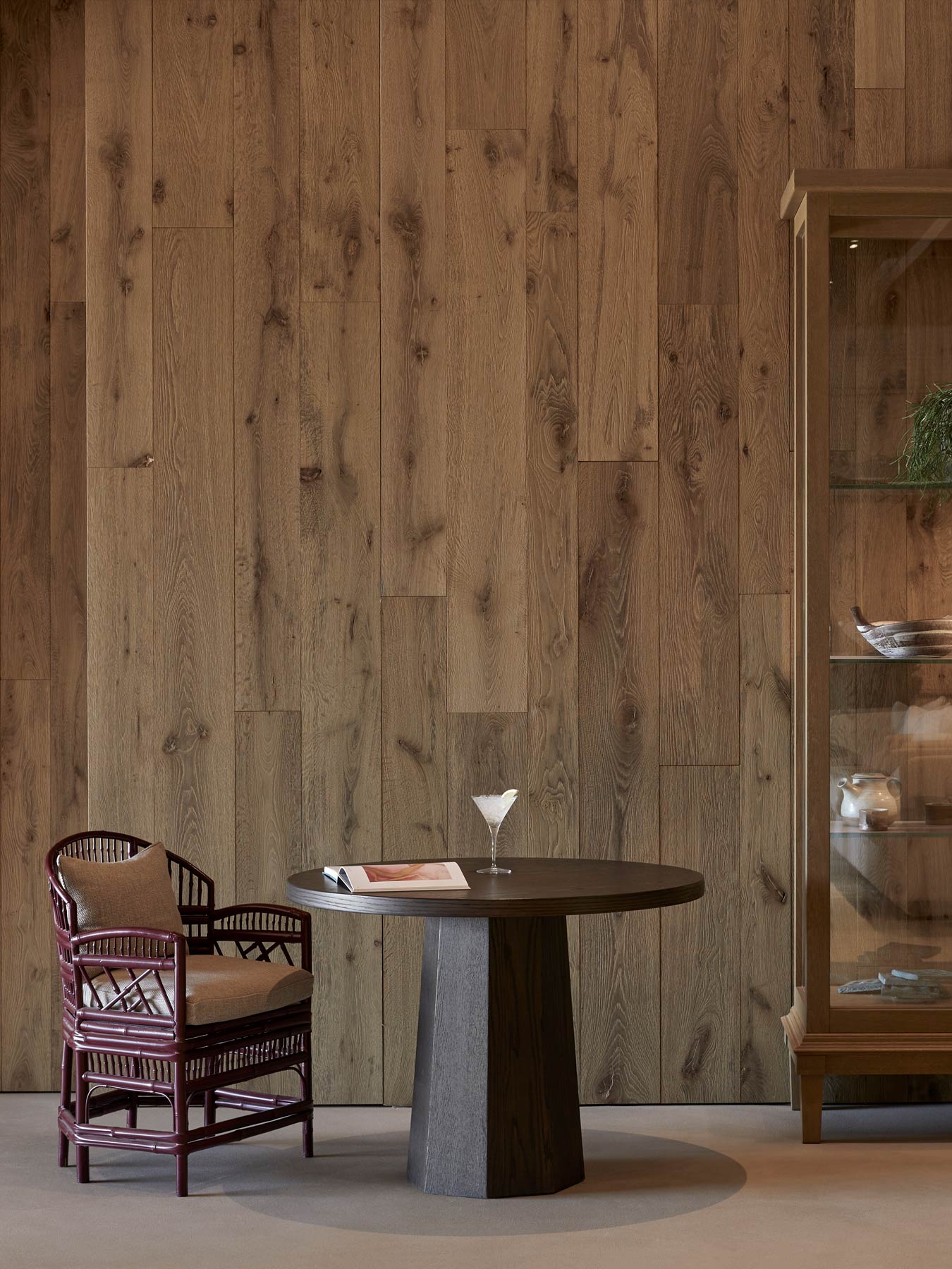 restaurant bar armchair table drink | TATOÏ Club