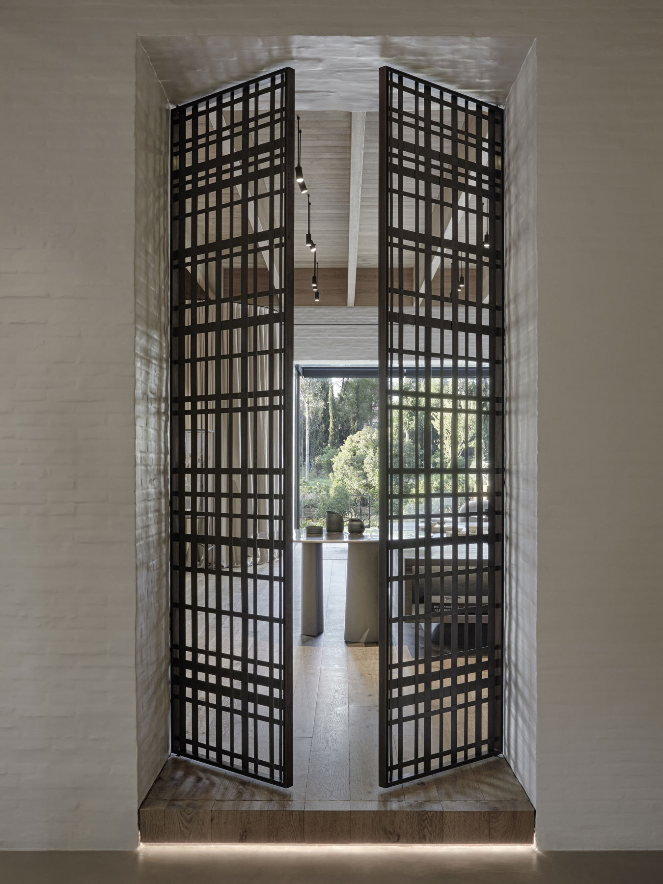 store entrance nature | TATOÏ Club