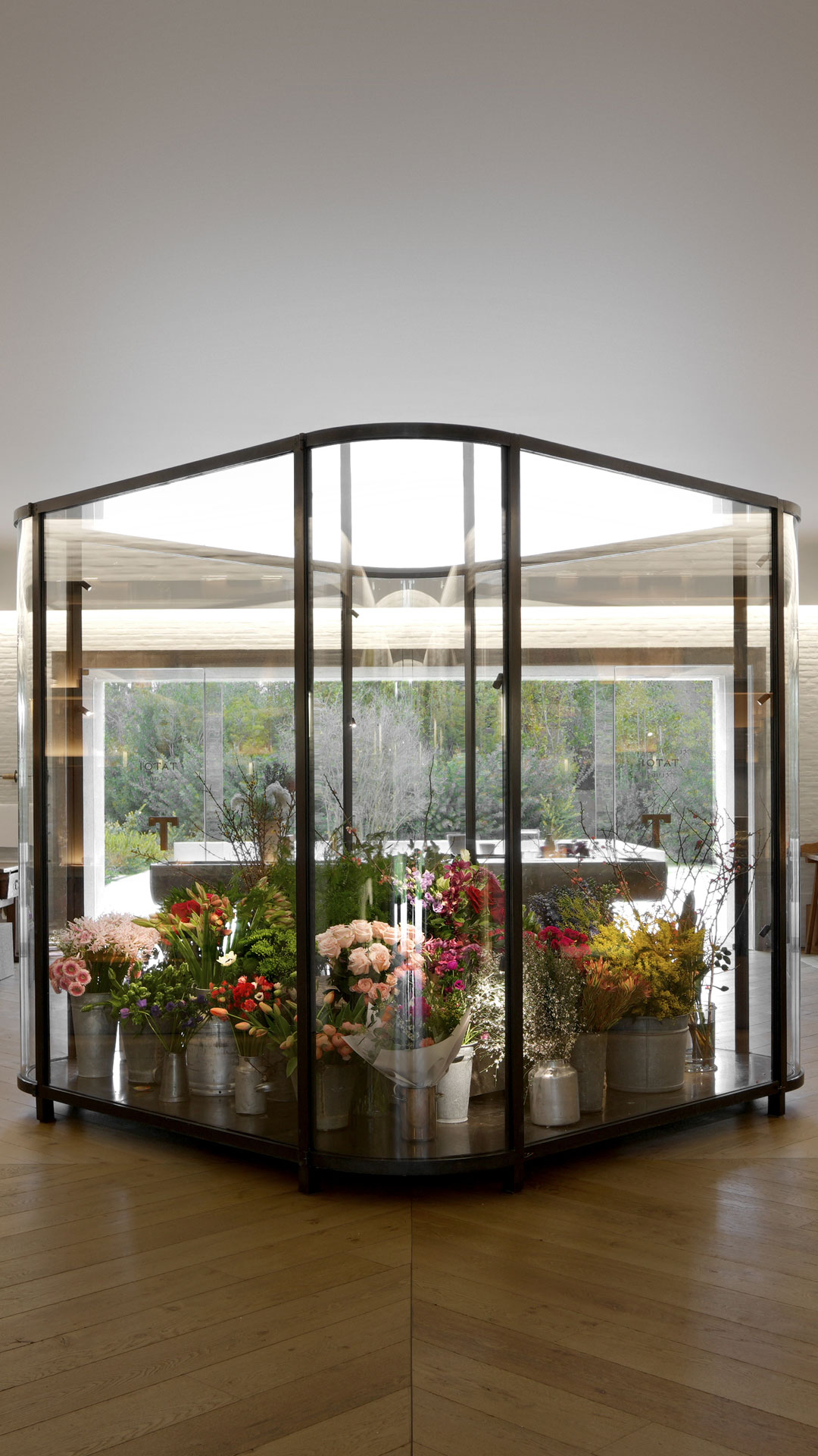 STRESS MANAGEMENT-flower shop-TATOÏ-CLUB